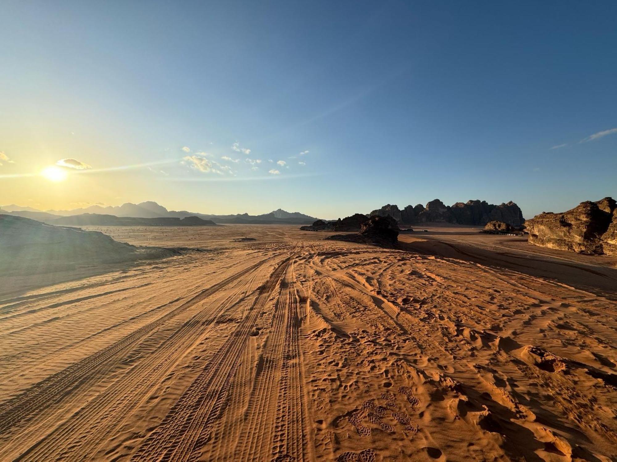 Sunrise Luxury Camp Hotel Wadi Rum Exterior foto